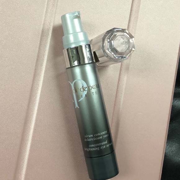 cle de peau eye serum